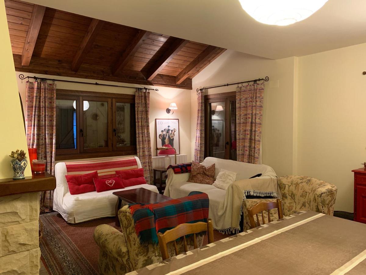 Chalet En El Pirineo De Aragon Neril Luaran gambar